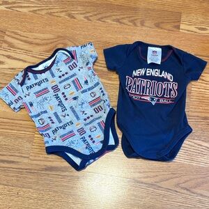 New England Patriots Baby Bodysuit Set - Navy & Heather Gray